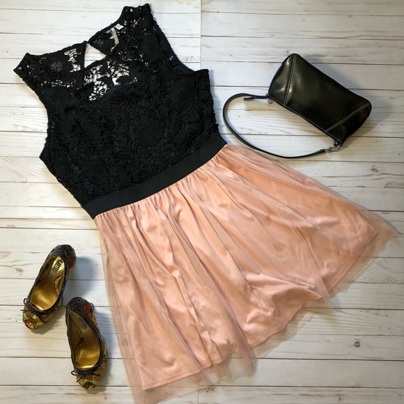 LC Lauren Conrad Dresses & Skirts - Sleeveless Dress by Lauren Conrad